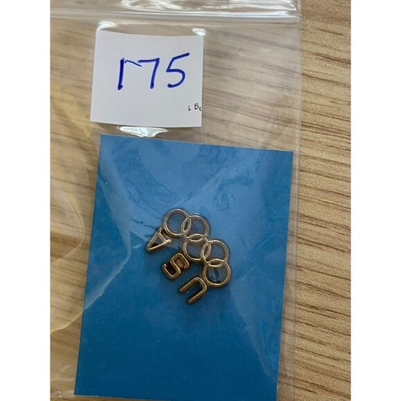 USA Olympic Rings Lapel Pin Gold Tone Collectible Sports Memorabilia Vintage Sty - Picture 8 of 8